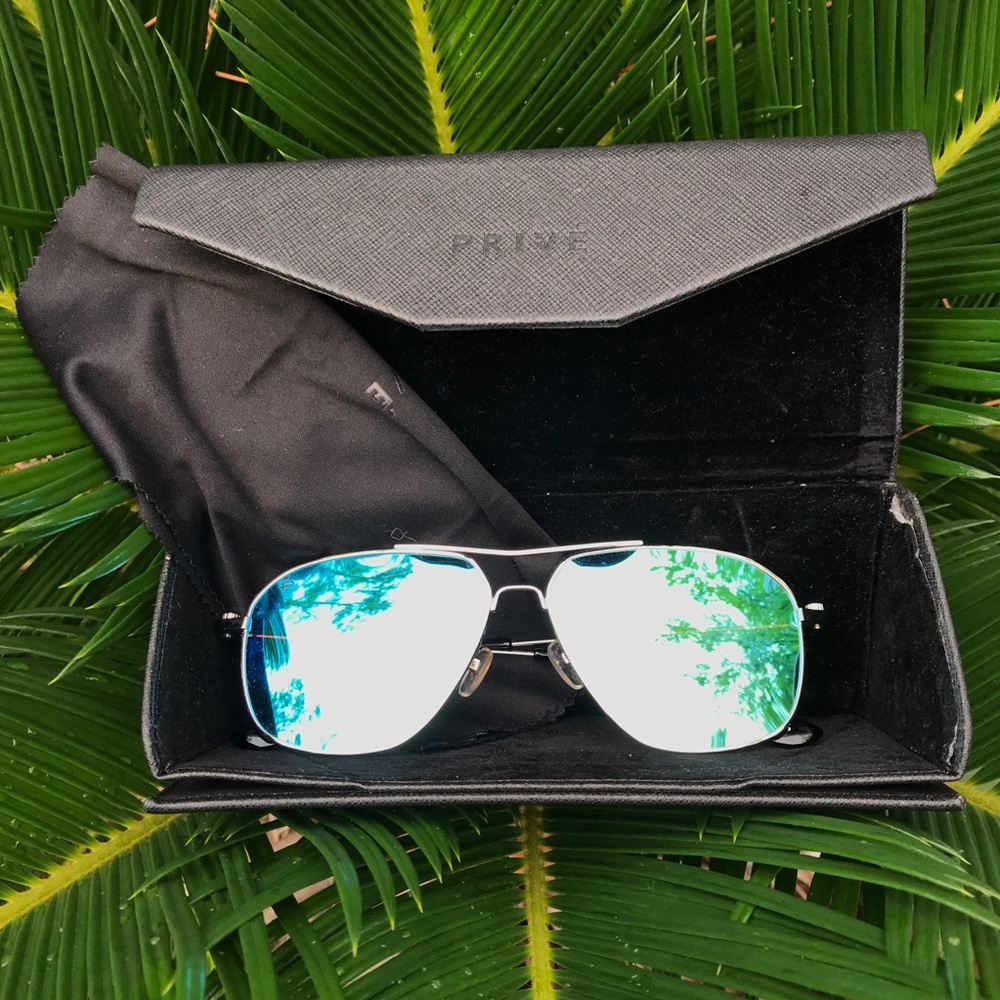 PRIVÉ SUNGLASSES